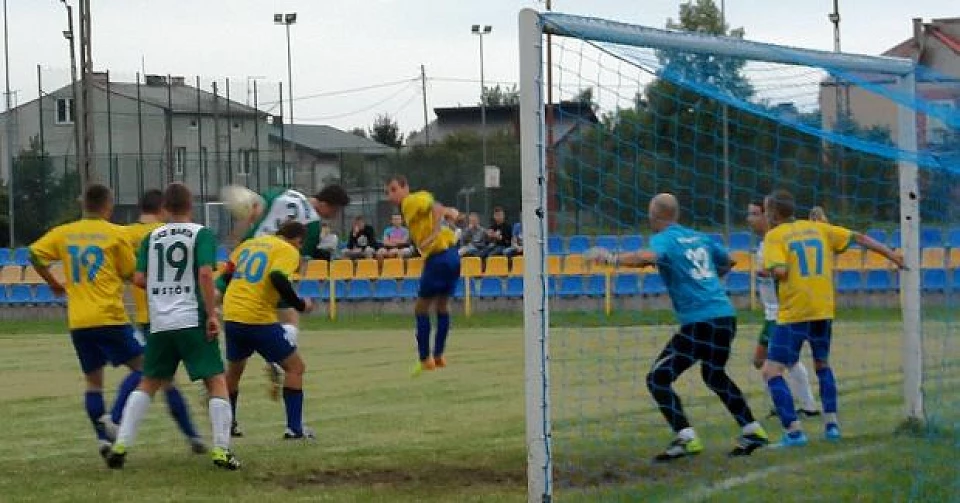 [FOTO i VIDEO] Pierwszy mecz I rundy Pucharu Polski i … pierwsza niespodzianka