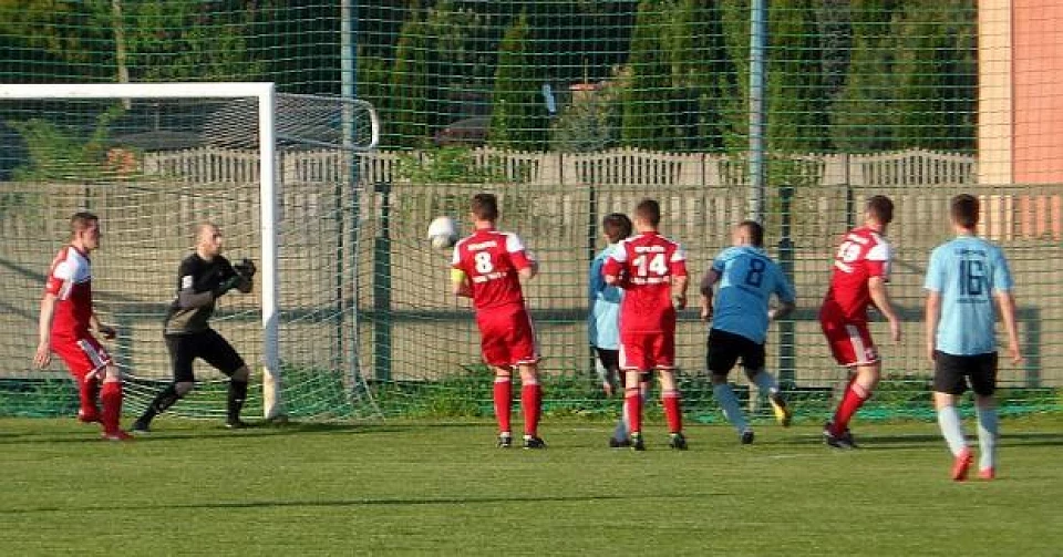 „Okręgówka” – „kosmiczne” wyniki w niedzielnych meczach w Pankach i w Golcach
