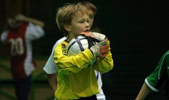 7-8 letni adepci futbolu grali o Puchar Orła w Blachowni