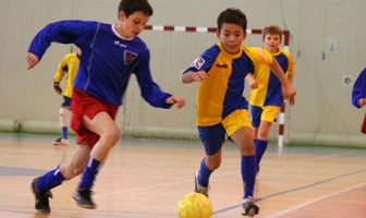 Najmłodsi piłkarze grali o…Puchar Brzdąca !