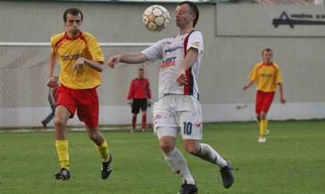 4636-Olimpia_z_liderem_Skra_u_siebie_i_derby_w_Kamienicy_Polskiej