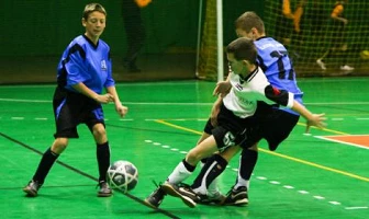 Młodzi piłkarze z całej Polski zagrają w Hali „Polonia”