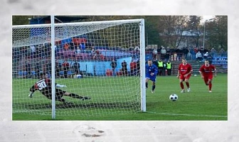 II liga – pogoda komplikuje rozgrywki, kolejne mecze odwołane. Czy zagra Raków?
