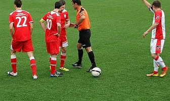 III liga : LZS Leśnica – Skra Częstochowa 0:0