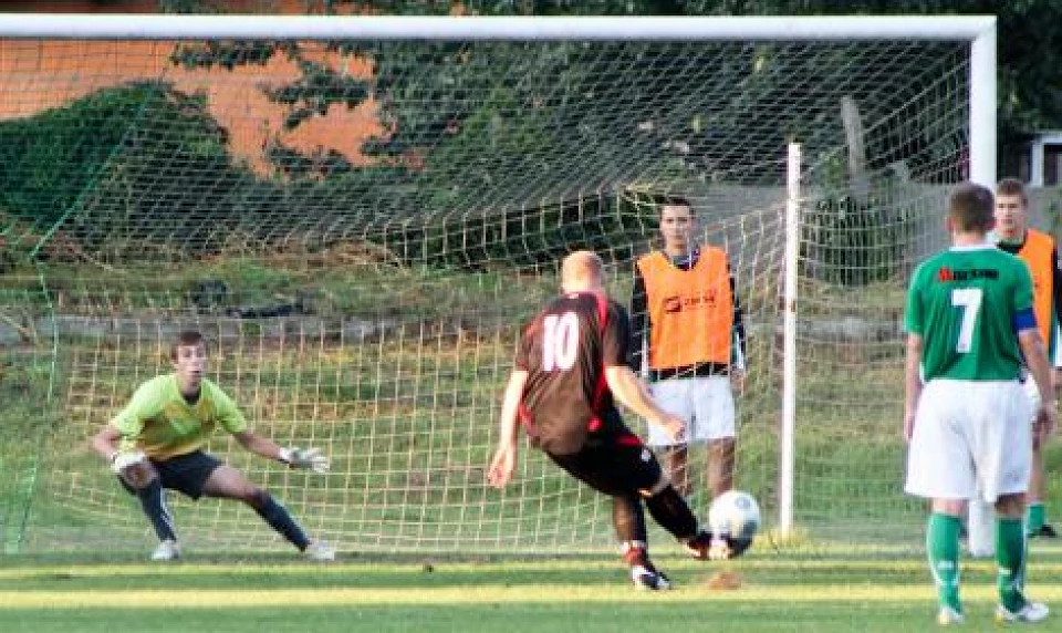 IV liga : 2 wygrane, remis i 2 porażki „naszych” drużyn!