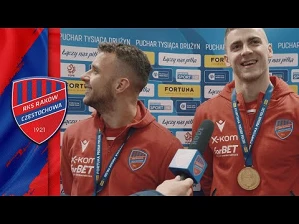 Marcin Cebula i Vladislavs Gutkovskis po zdobyciu Pucharu Polski