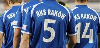 II liga : Polonia – Raków, boisko w Bytomiu będzie… czerwono–niebieskie!