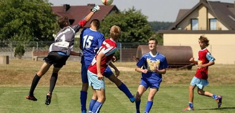 [FOTO] „Oksza Cup” :Turniejowe wygrane Rakowa (Jun.St.) i Pogoni Kamyk (Jun.Mł.)