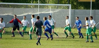 IV liga : Lot przegrał mecz „derbowy” z Zielonymi Żarki i nadal zamyka tabelę!