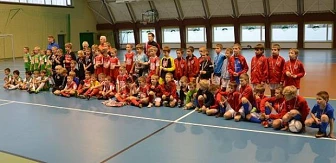 Zmagania młodych adeptów futbolu w Konopiskach – WYNIKI