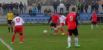 [FOTO i VIDEO]  W IV lidze 3 punkty zdobyli tylko piłkarze LKS Kamienica Polska